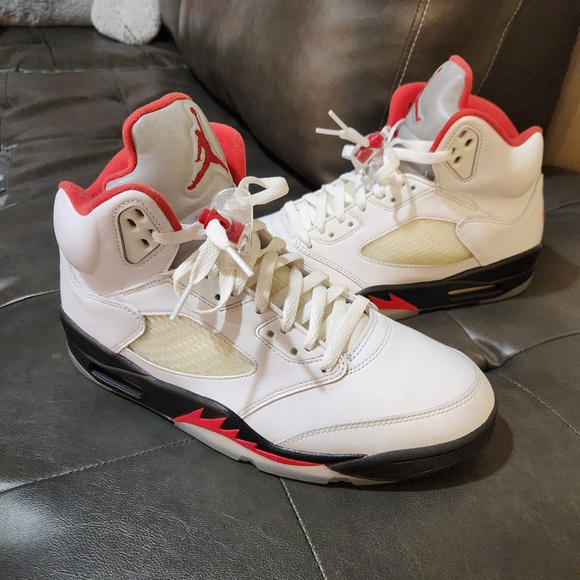 Jordan Retro 5s Size 10 Men